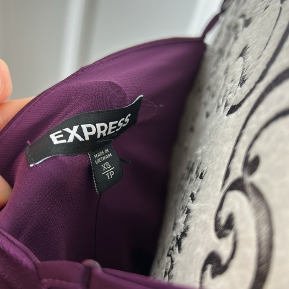 Express Deep Purple Camisole Top XS Adjustable Straps Stretch Back - Picture 2 of 7